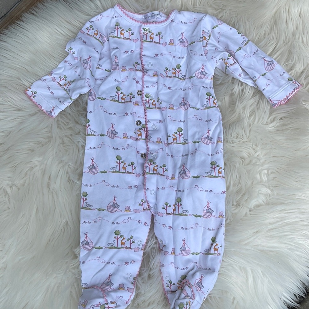 Kissy kissy outfit- NWOT